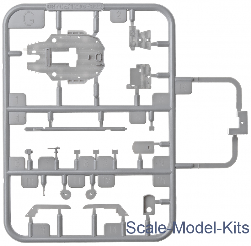 Trumpeter HMS Dreadnought, 1915 plastic scale model kit in 1700